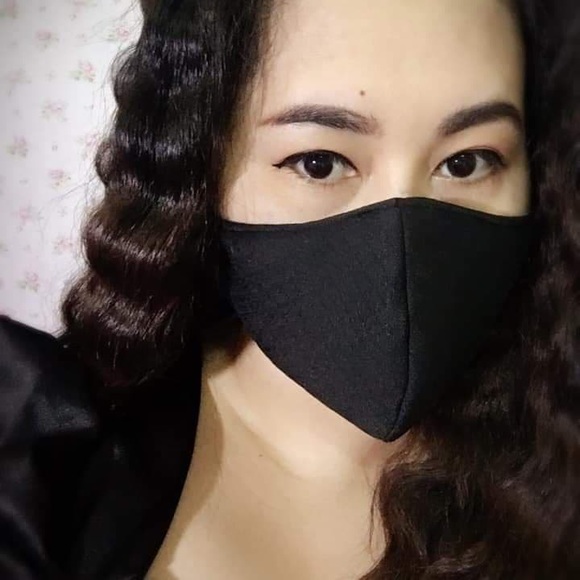 10 facemasks fo $10 - Picture 3 of 3